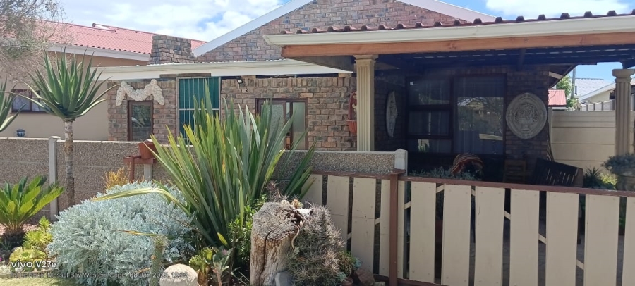 3 Bedroom Property for Sale in Hartenbos Central Western Cape